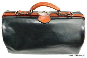 McFermoir compact, dokterstas, donkerblauw met cognac, 40 x 23 x 25 cm.