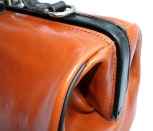 McFermoir compact, dokterstas, cognac met zwart, 40 x 23 x 25 cm.