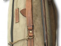 McFermoir 75.3016 Wout taupe met ranger, A4 vak met magneetsluiting 40 (l) x 19(b) x 29(h).