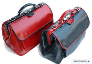McFermoir dokterstas Marije Large met voorvak en ritsvak Rood met donkerblauw